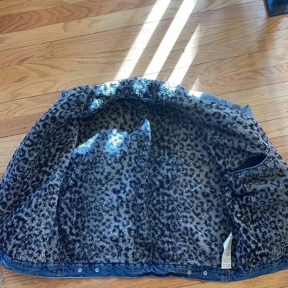 Free People Sherpa Trucker Jacket - Picture 6 of 7